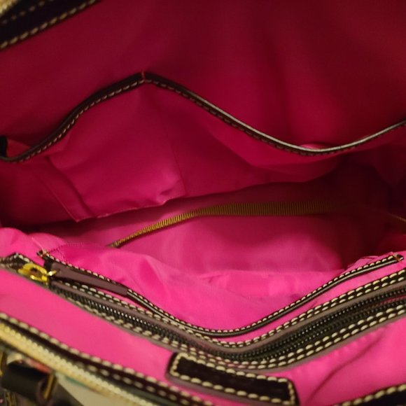 DOONEY & BOURKE  DOSNEY PRINCESS PURSE WITH MATCHING MINI WALLET - Picture 7 of 12